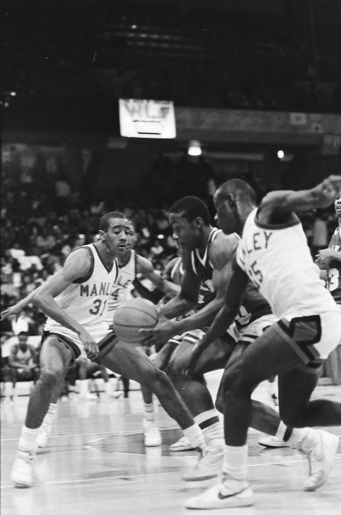 Carver and Manley high schools compete in the public league basketball semifinals - Chicago Sun-Times