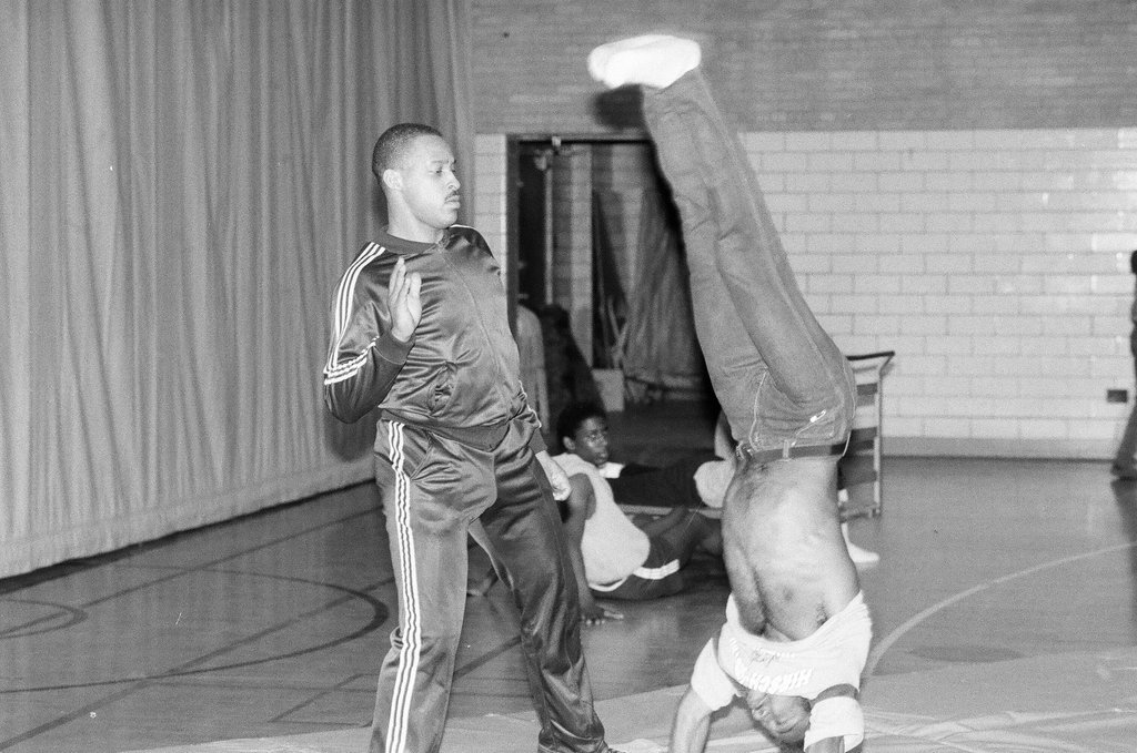 Children and teens participate in fitness classes and gymnastics lessons - Chicago Sun-Times