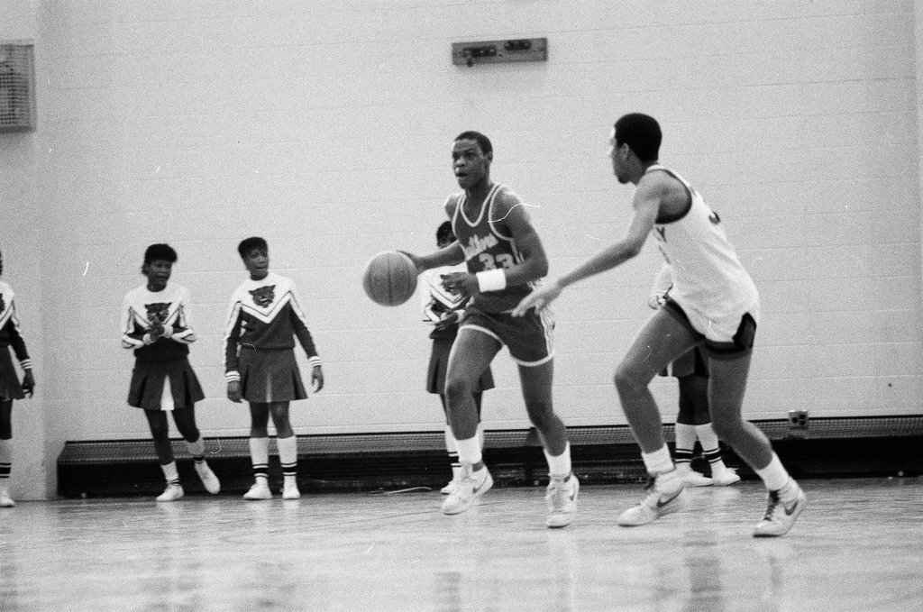 Manley high school plays against the Panthers in the public league playoffs - Chicago Sun-Times