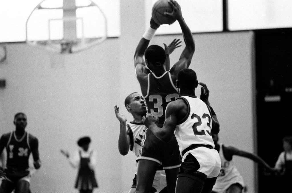 Manley high school plays against the Panthers in the public league playoffs - Chicago Sun-Times