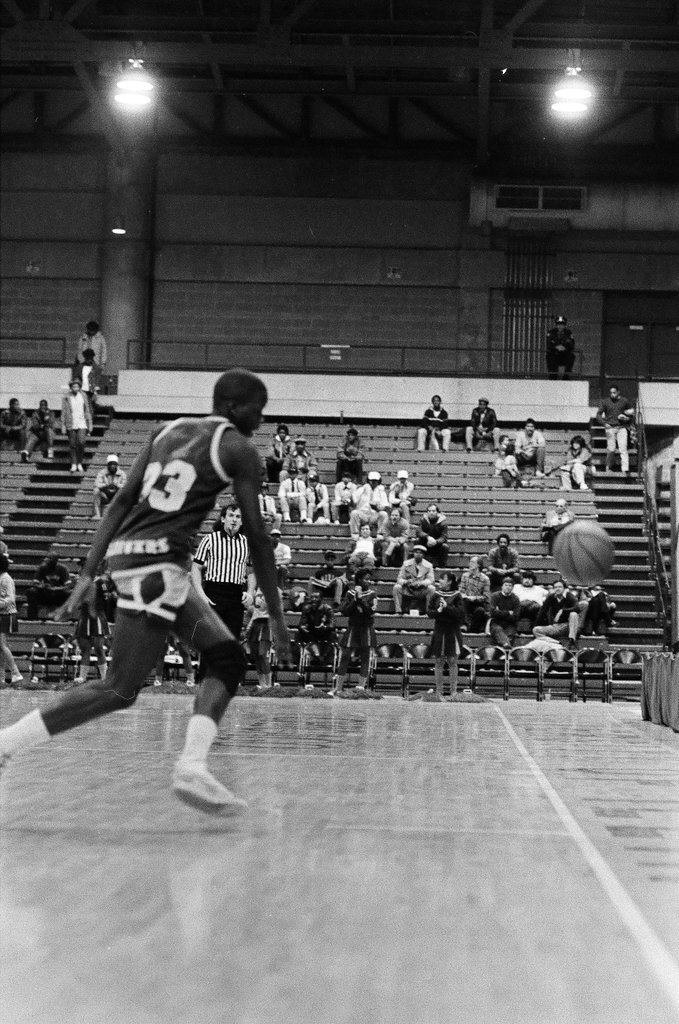 Carver and Manley high schools compete in the public league basketball semifinals - Chicago Sun-Times