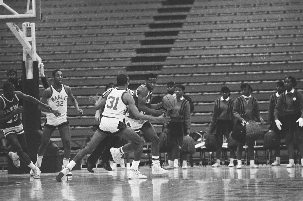 Carver and Manley high schools compete in the public league basketball semifinals - Chicago Sun-Times