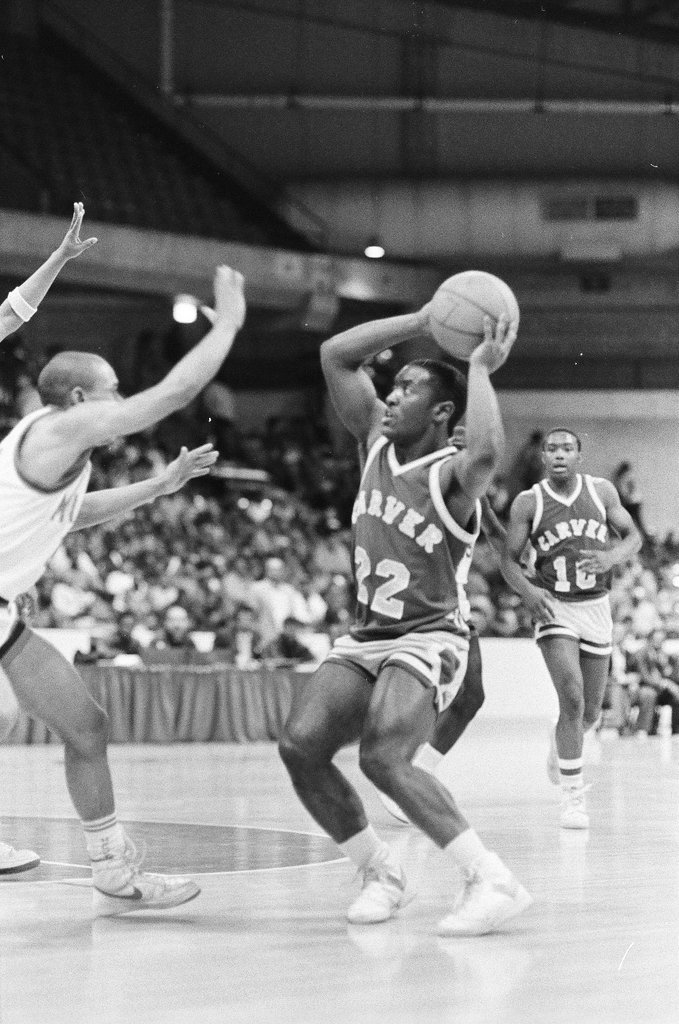 Carver and Manley high schools compete in the public league basketball semifinals - Chicago Sun-Times