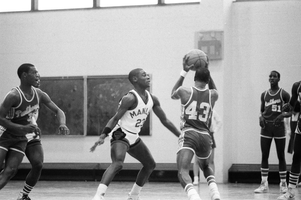 Manley high school plays against the Panthers in the public league playoffs - Chicago Sun-Times