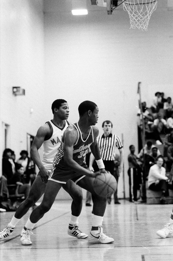 Manley high school plays against the Panthers in the public league playoffs - Chicago Sun-Times