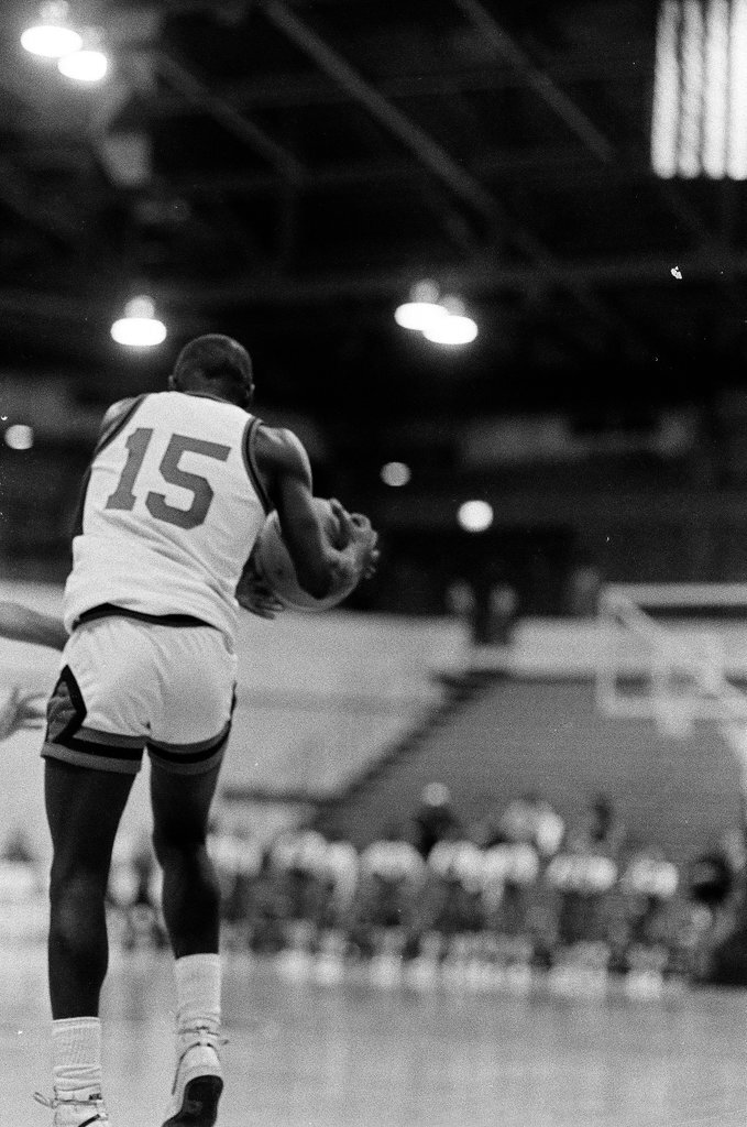 Carver and Manley high schools compete in the public league basketball semifinals - Chicago Sun-Times