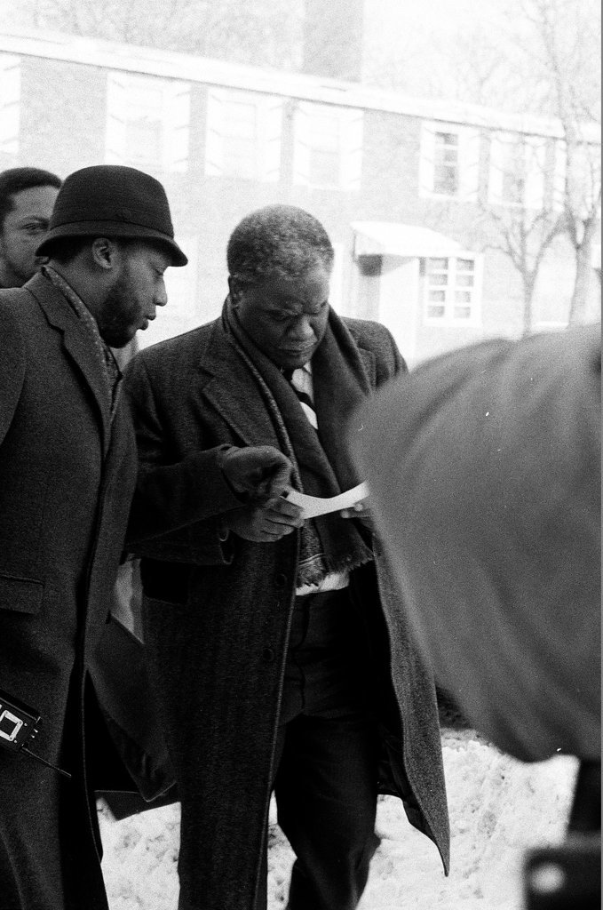 Mayor Harold Washington tours ABLA housing and speaks to residents - Keith Hale for Chicago Sun-Times
