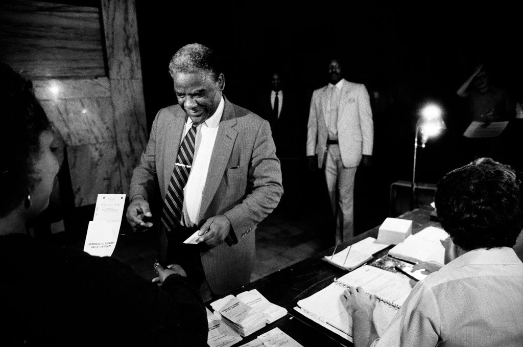 Mayor Harold Washington votes in the 1st Congressional primary - James (Jim) Klepitsch for Chicago Sun-Times