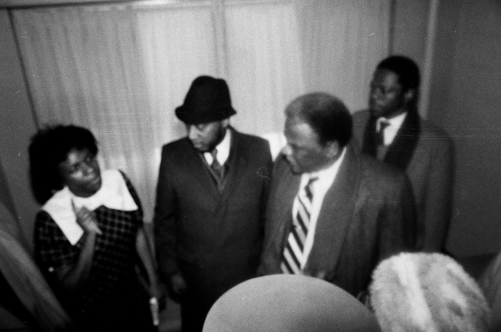 Mayor Harold Washington tours ABLA housing and speaks to residents - Keith Hale for Chicago Sun-Times