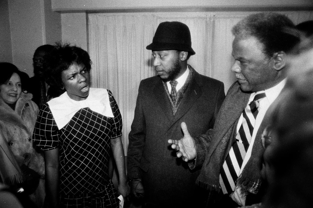 Mayor Harold Washington tours ABLA housing and speaks to residents - Keith Hale for Chicago Sun-Times