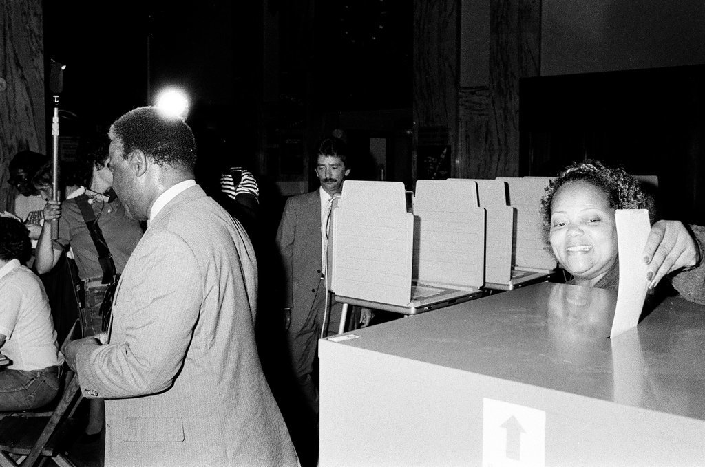Mayor Harold Washington votes in the 1st Congressional primary - James (Jim) Klepitsch for Chicago Sun-Times