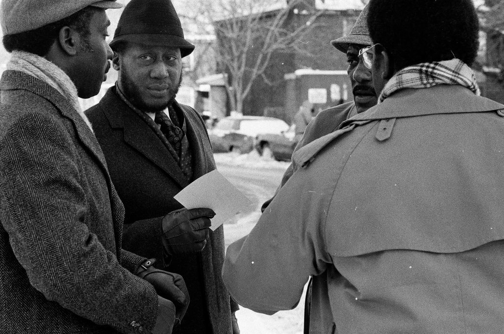 Mayor Harold Washington tours ABLA housing and speaks to residents - Keith Hale for Chicago Sun-Times