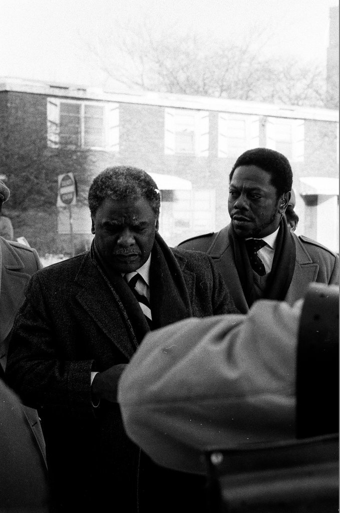 Mayor Harold Washington tours ABLA housing and speaks to residents - Keith Hale for Chicago Sun-Times