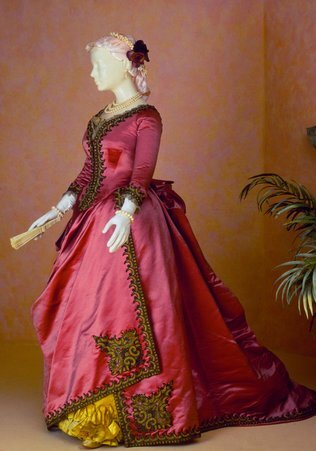 Evening dress by House of Worth - House of Worth (Firm)