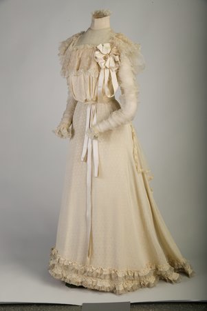Woman's Dress - Weeks