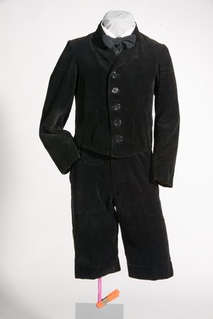 Men's suit