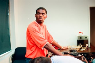 Press conference with Randy Moss, potential new Chicago Bears player - Chicago Sun-Times