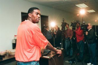 Press conference with Randy Moss, potential new Chicago Bears player - Chicago Sun-Times