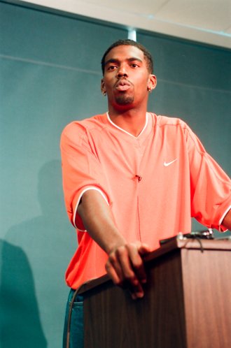 Press conference with Randy Moss, potential new Chicago Bears player - Chicago Sun-Times