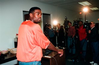Press conference with Randy Moss, potential new Chicago Bears player - Chicago Sun-Times