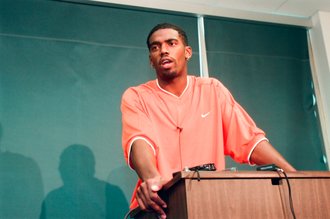 Press conference with Randy Moss, potential new Chicago Bears player - Chicago Sun-Times
