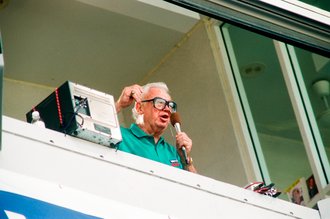 Harry Caray returns to Wrigley Field after illness - Pablo Martinez Monsivais for Chicago Sun-Times