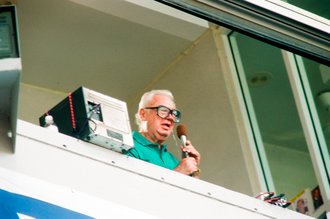 Harry Caray returns to Wrigley Field after illness - Pablo Martinez Monsivais for Chicago Sun-Times