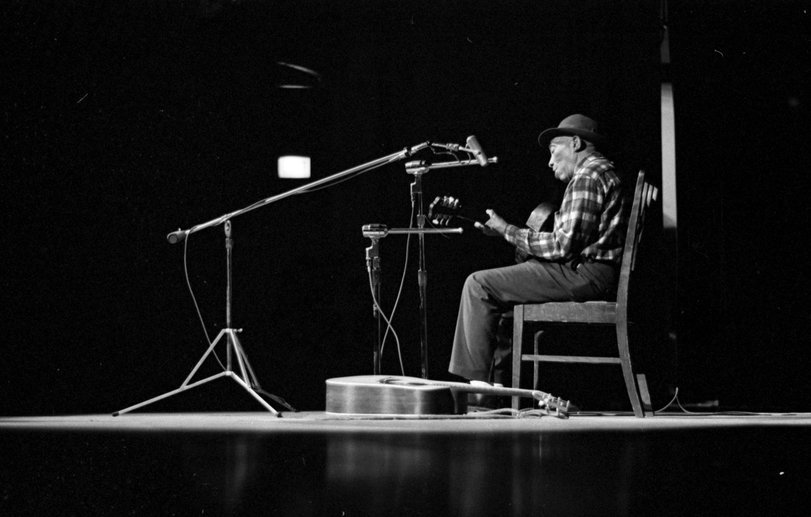 Mississippi John Hurt - Flerlage, Raeburn, 1915-2002